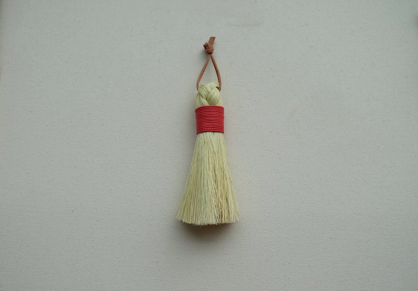 Round Whisk Table Broom | Handmade | Tampico | Minimal