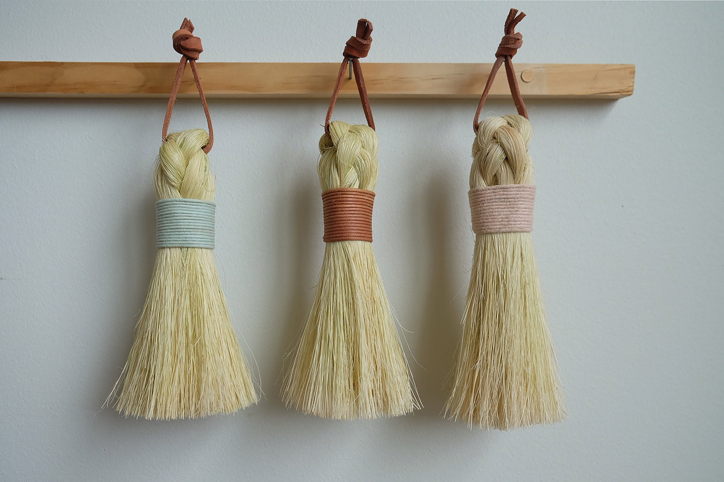 Round Whisk Table Broom | Handmade | Tampico | Minimal